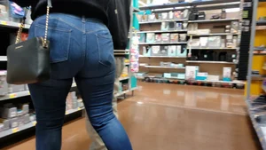 Mature Milf in Jeans