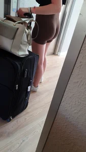 College girl in leggings + Bikinishot of the girl yesterday (OC)
