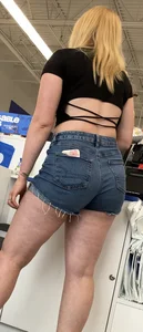 Thiccc milf I’m jean shorts