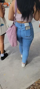 College Latina Tight Jeans