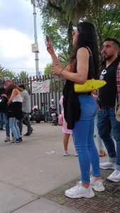 Teen hermosa con lindo culo y ricas tetas