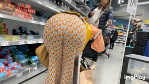 First Post | MUST SEE ! |  Pregnant Arabic Milf Bubble Butt In Flare Pants ( W/ Faceshots + GIF )