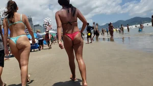 Brazillian beach creepshots, huge gallery of candid girls in swimsuits