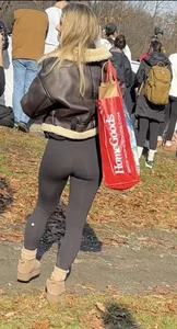 Cap 2 sexy asses in leggings at the same place  Which one is your fav