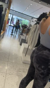 ridiculously fit blonde pawg w glasses in lulus