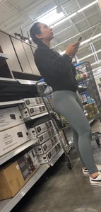 Nice ass in Aurola leggings at Walmart