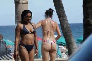 Deerfield Beach girls in bikinis