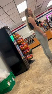 Slim Thick Blonde Front VTL…..Are those Rhinestones,Grandma?🤔