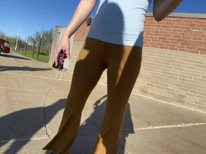 Cute brunette in mustard flares cameltoe!!!