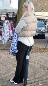 Stocky Candid Blonde Girl Street Creepshots