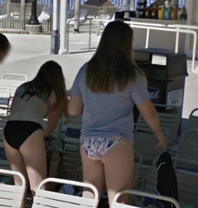 Waterpark MILFs 2