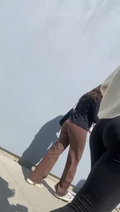 Bubble butt pawg w/ curly hair