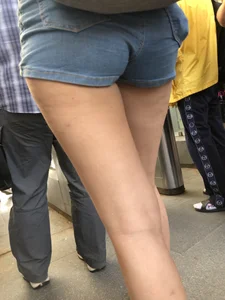 Hot Legs and Booty in Denim Mini Shorts Creepshots Gallery