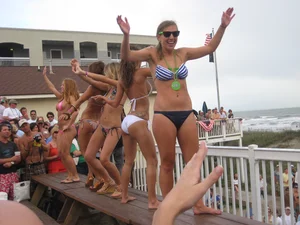 IOP Bikini Contest Drivin N' Cryin Show May 2009