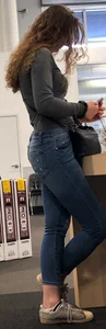 Tall chick in tight jeans at Best Buy