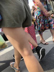 Hot Girl In Shorts Street Crosswalk Creepshots Gallery - Closeups of Her Gorgeous Legs