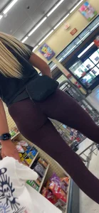 You may recognize this blonde milf !
