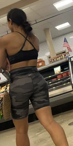 Gym girl with a nice back at walmart