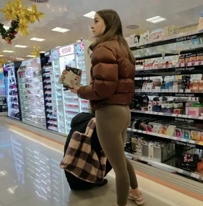 German Gymgirl Ass in Brown Leggings🍑