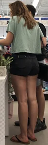 Nerdy cheeky plant and candle babe