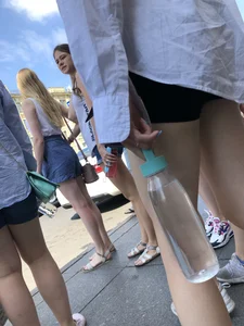 Group of Candid Girls in Mini Shorts With Amazing Legs Crossing a Street Creepshots Gallery