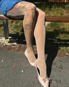 Hot tattooed legs in pantyhose and feet in flats (shoe dangle) street and bus closeups