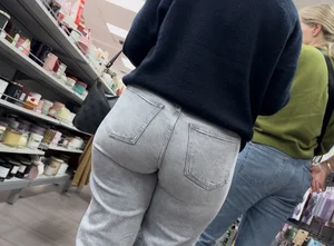 Swedish Pawg with a quick bend (debatable bbw)