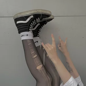 Teen girls and their feet