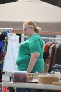 Candid boobs, nip slip and downblouse pics