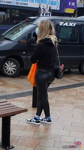 Blonde teen’s juicy booty in wet look leggings!