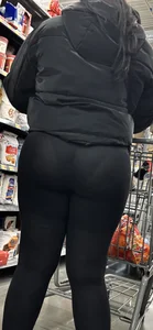 Nice ass w black on black see-thru VPL‼️