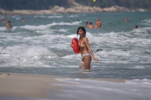 Verna topless beach girls out in the sun