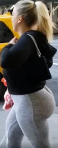 Biggest bbutt thta i have ever seen in my life