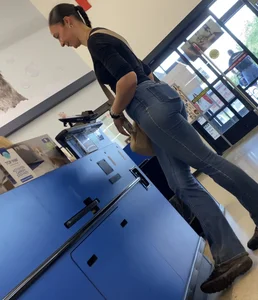 PAWG in tight jeans (OC!)