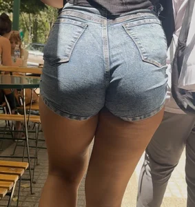 Incredible ass of pretty girl jean shorts
