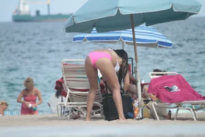 Sexy Florida beach bikini girls
