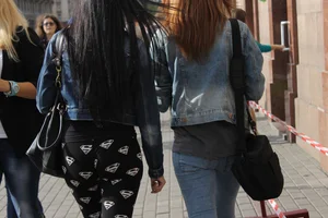 Candid Girls in Tight Pants on the Street, Creepshots Gallery