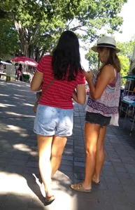 NICE GIRLS ON THE STREET