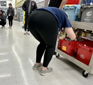 Vtl Walgreens worker