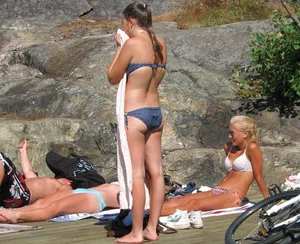 Bikini girls