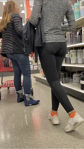 Sexy Lil Petite Tight Latina Teen In Leggings