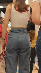 Cute teen in jeans busted me