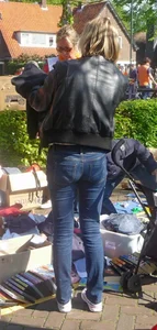More hot candid street market milfs wearing tight jeans