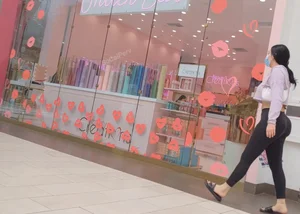 BBL shopping at the Mall  not OC