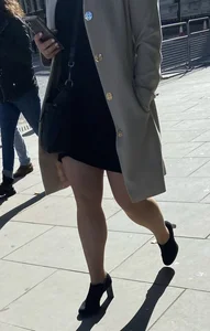 Female candid legs in pantyhose on the street creepshots