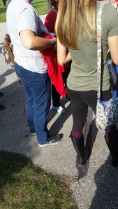 Skinny Candid Girl With Hot Little Ass in Leggings Street Creepshot