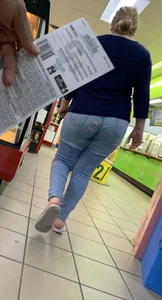 Ripped jean white bitch  One of my best catures this morning