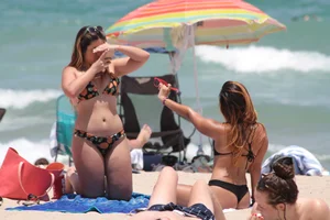 Sexy Florida beach bikini girls