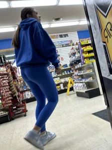Petite College Babe Tight Blue Yoga Pants Bent Over