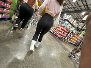 Latina scrunch ass. Asian in Lulu